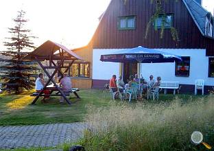 Natur und Biergarten direkt vor der Tür